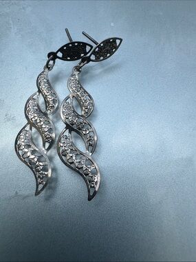 Intricate Vintage Silver Filigree Wave Drop Earrings - Women's